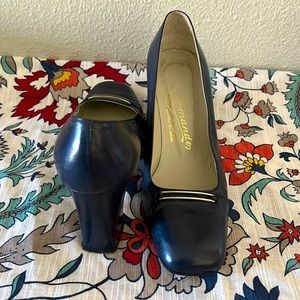 Vintage Armando made in Venezuela size 38